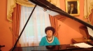 Біля роялю  - відома польська піаністка Марія Вільчек-Бака (Краків)